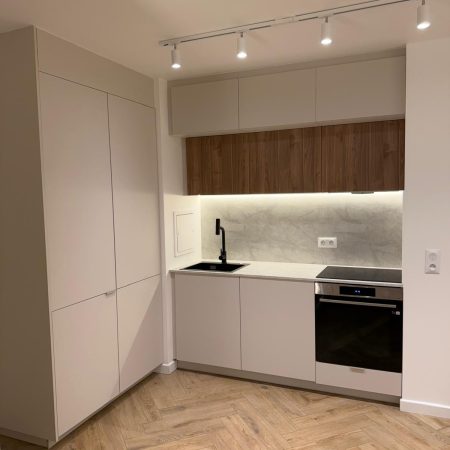 WhatsApp Image 2025-12-18 at 18.16.05